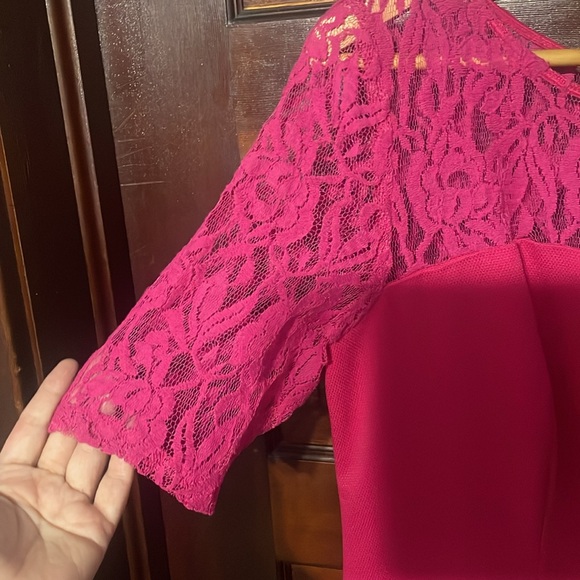 💕Pink !Pink! Dress with Lace 💕 - Picture 4 of 8